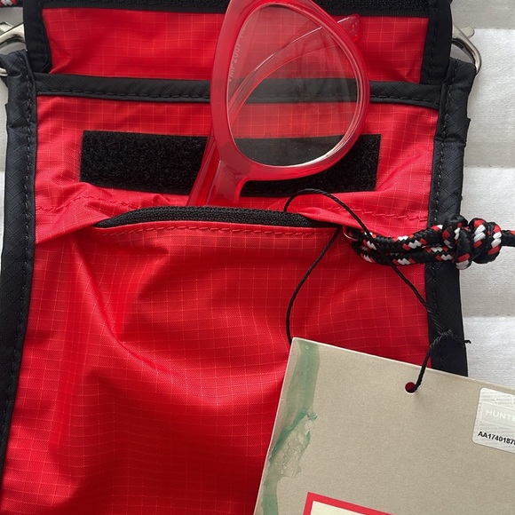 NWT HUNTER ORIGINAL PACKABLE PHONE POUCH CROSSBODY BAG - Picture 5 of 7